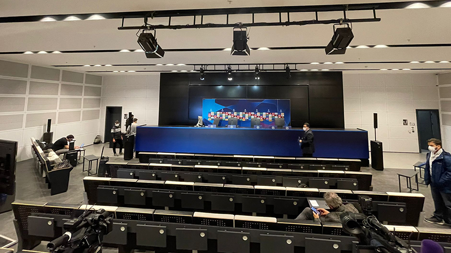 Perszaal880 2