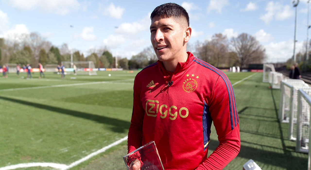 Álvarez wint Goal of the Month: 'Deze vorm van beloning is belangrijk'