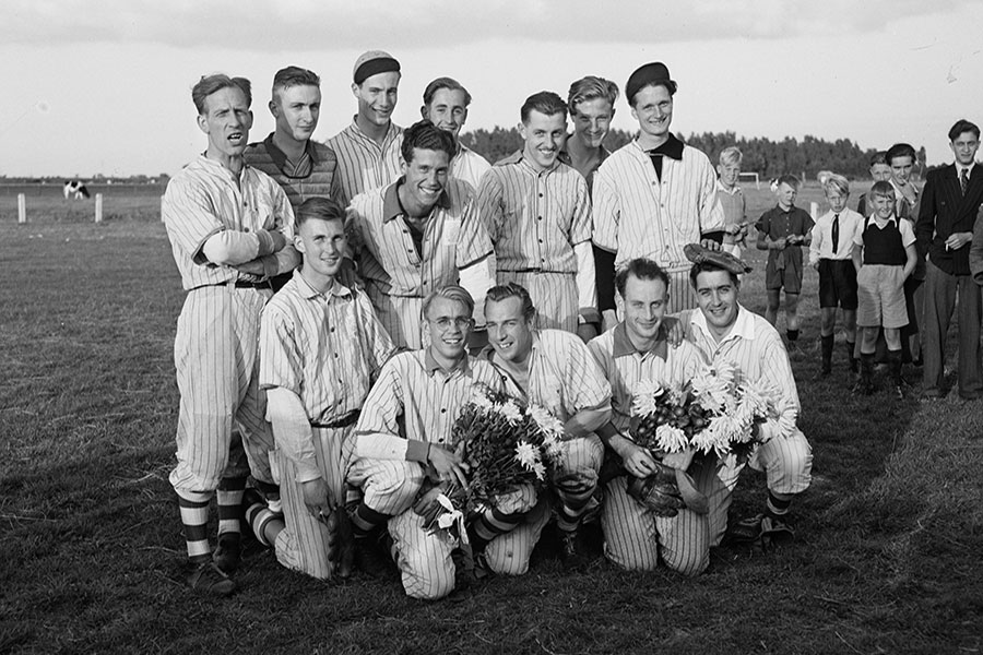 Ajax Honkbal 2 900