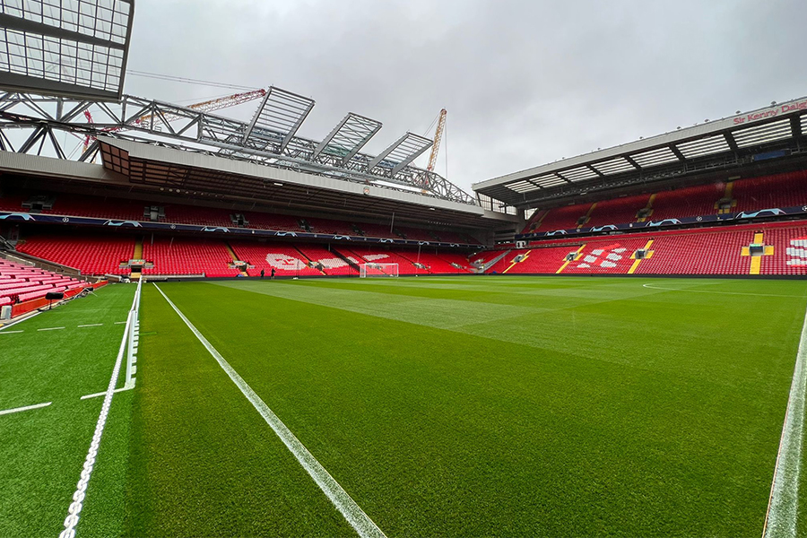 Anfield 2 900
