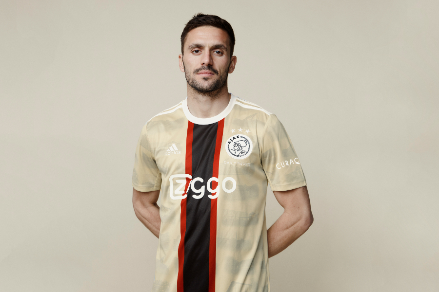 Derde Tenue Tadic 900