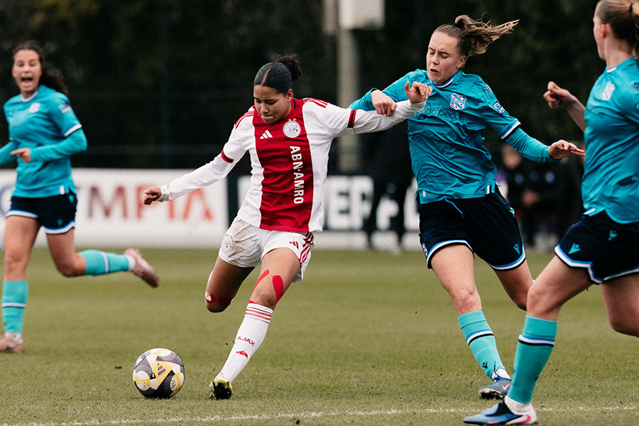 Oefenduel Ajax Vrouwen 10