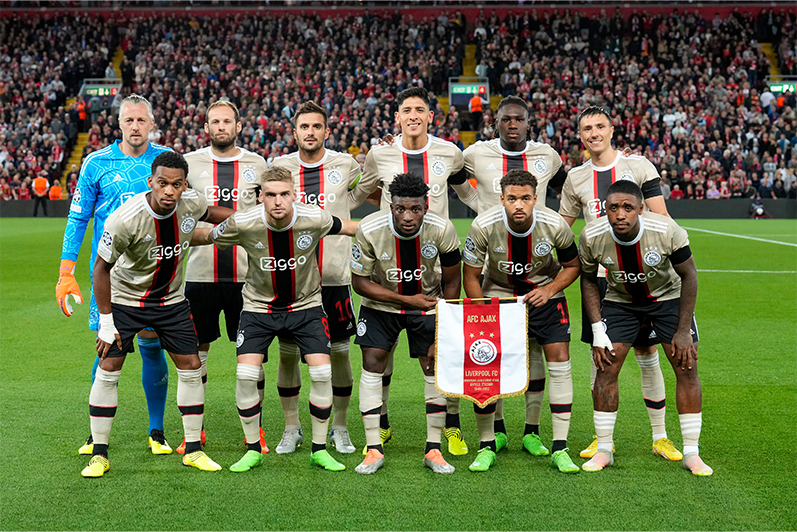Teamfoto Livaja 900