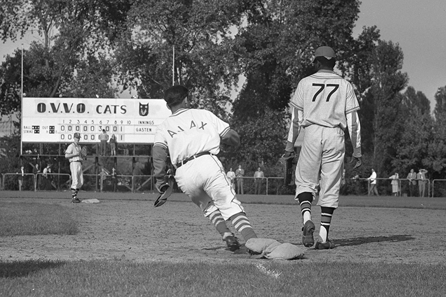 Ajax Honkbal 4 900