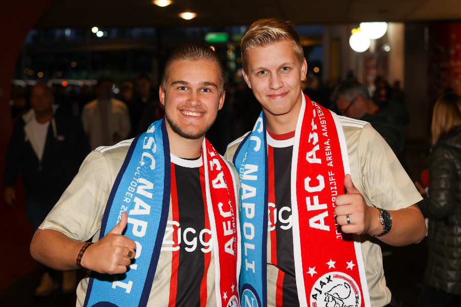 Fans 1 900