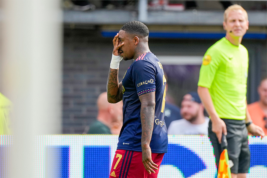Bergwijn Close Goal 900