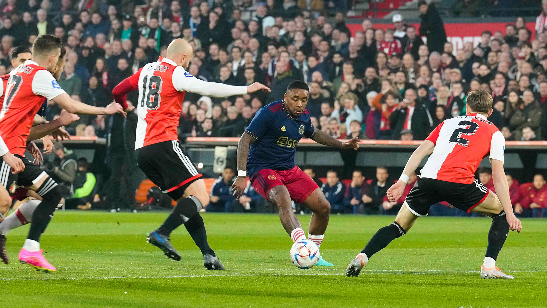 Bergwijn Tussen Feyenoorders 1920