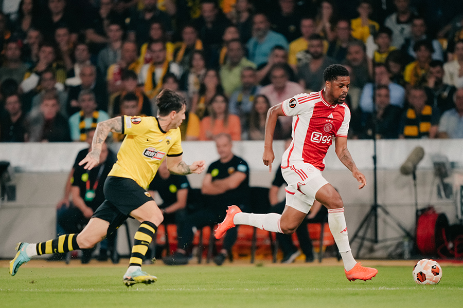 Akpom 2324 900