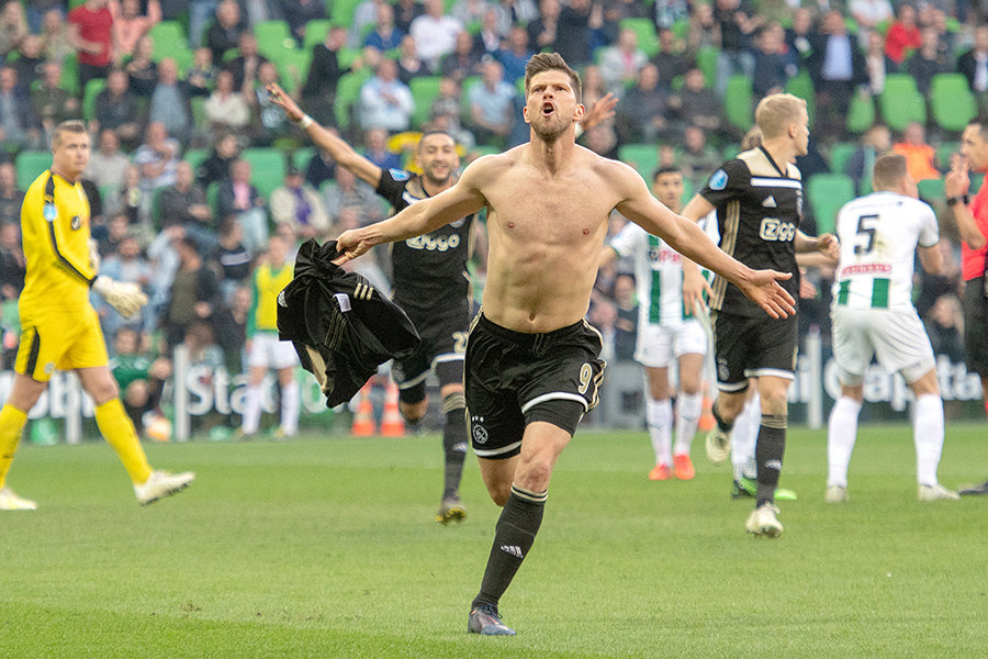 Huntelaar900