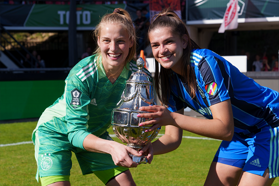 Beker Regina 1