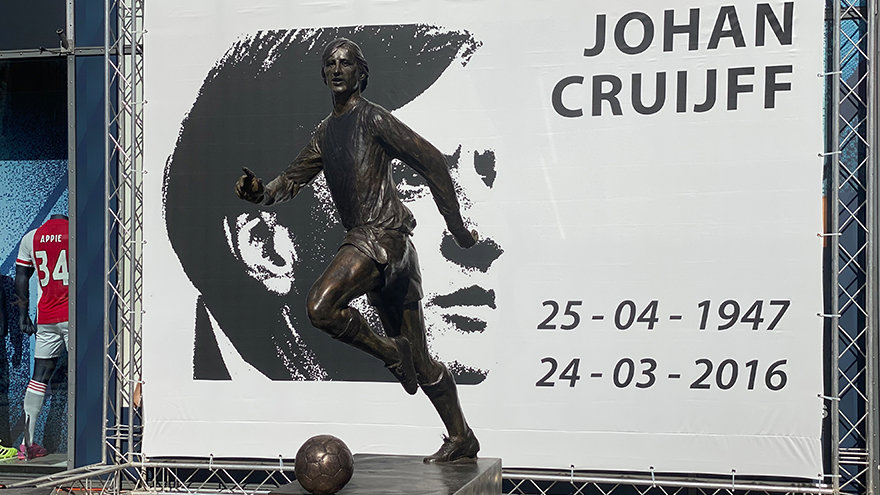 Cruijffstandbeeld