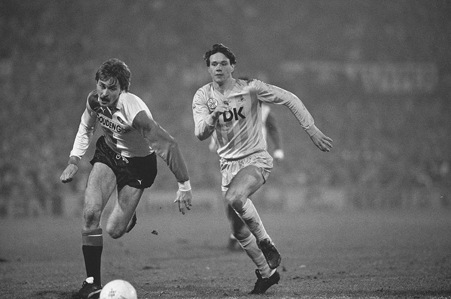 Basten 900 CF Feyenoord Ajax Beker Feb 1984 AFC004000321 007