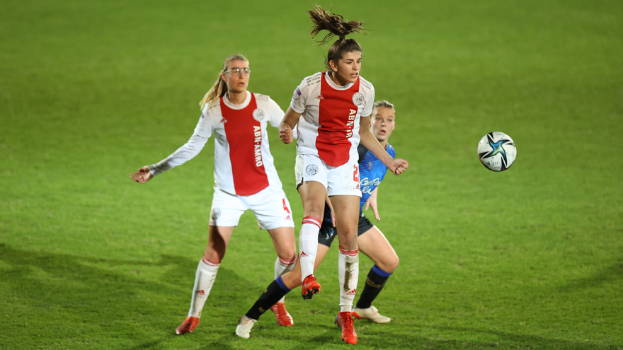 Ajax ADO Zaina Bouzerrade