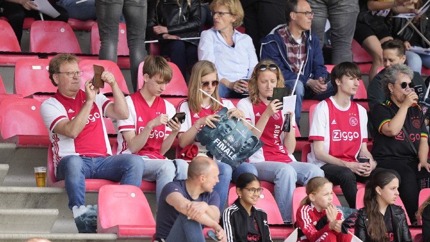 Ajaxfan880.4