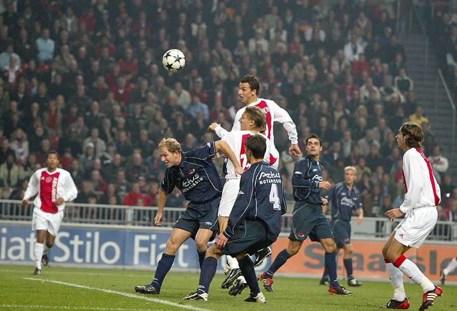 Ibrahimovic Ajaaz 900 0304 2003 11 01 Ajax AZ 0026