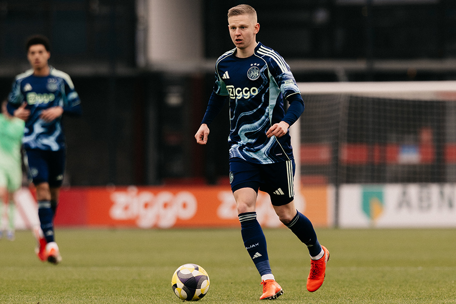 Ajax Telstar 3