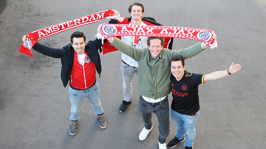 Supporters880 6