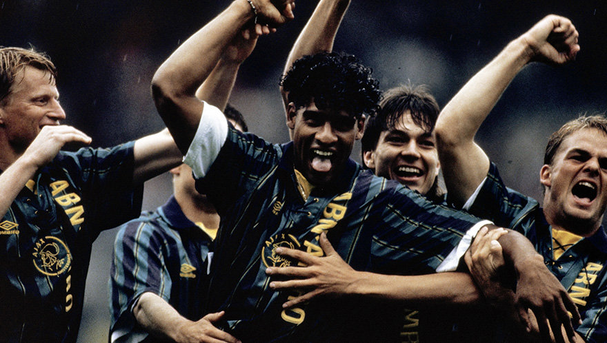 Header Rijkaard Artikel 880