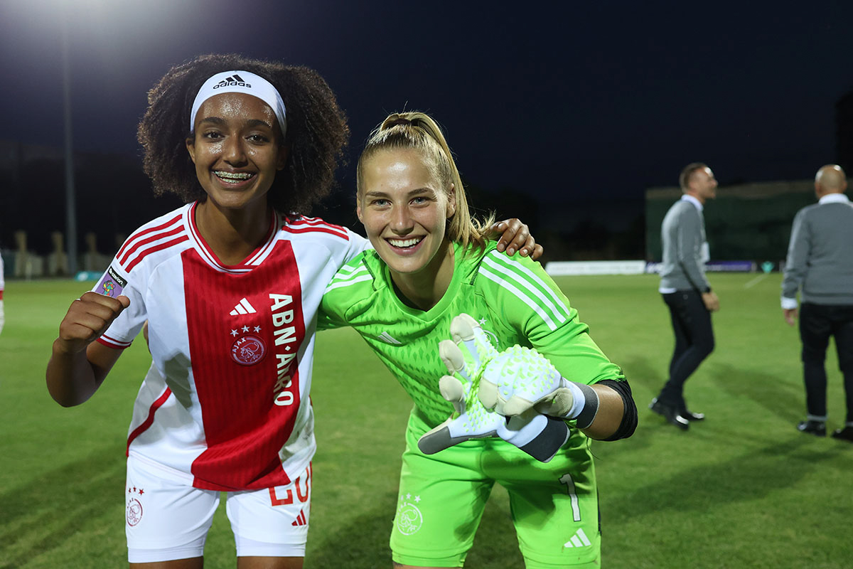 Vaneijk100 22