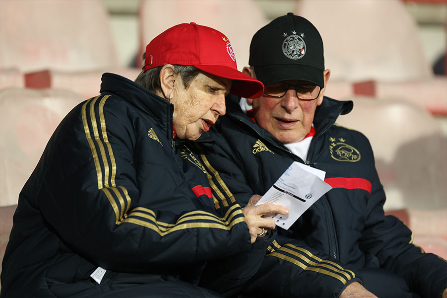 Supporters900 1