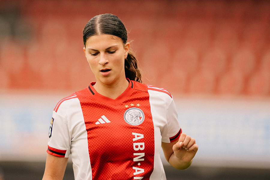 Ajaxvrouwenexc 6