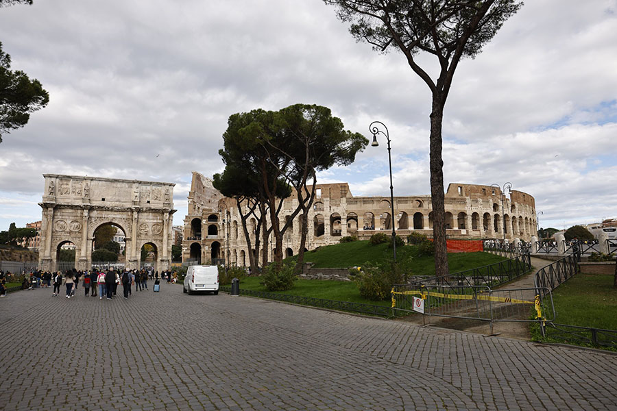 Rome 2 900