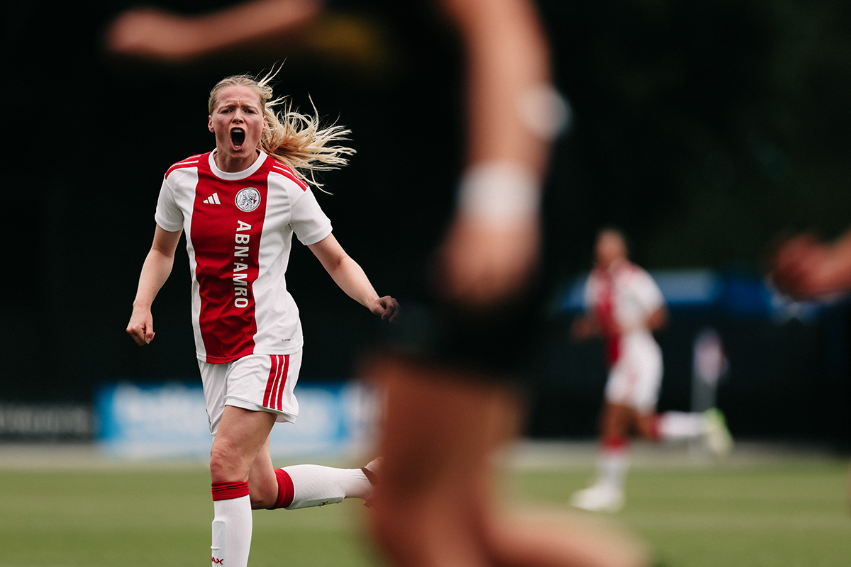 Ajaxvrouwenohleuven 15