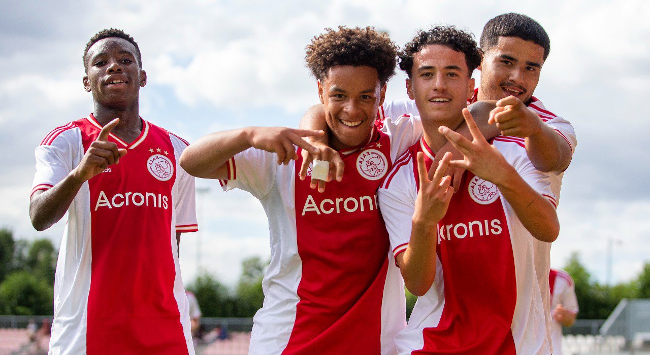 O18 2223 1280 2022 08 27 Ajax O18 Excelsior O18 0005