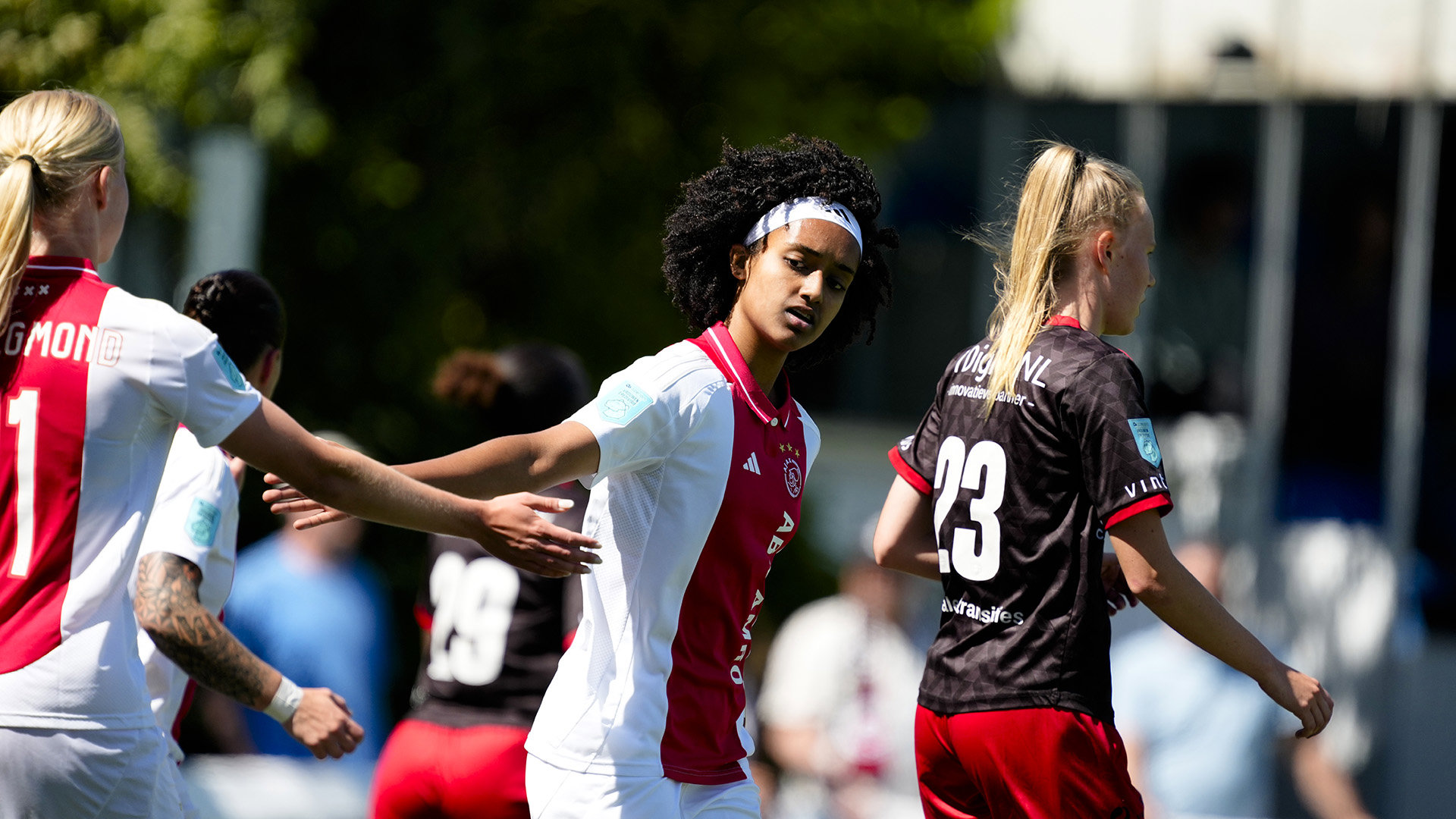 Exc Ajax Vr 1920 3
