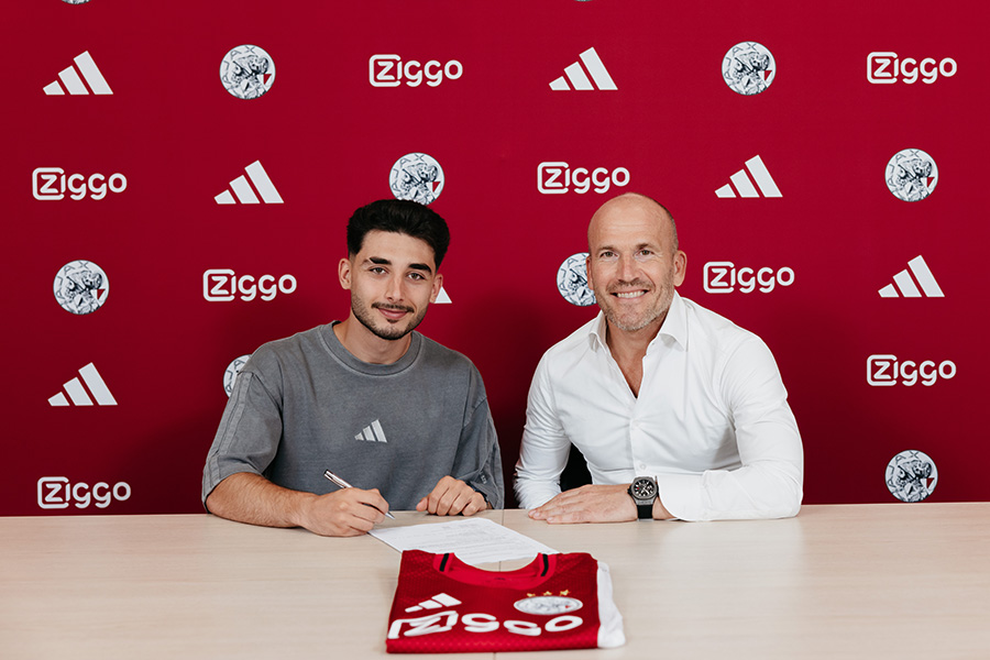 Moro Contract 900 1