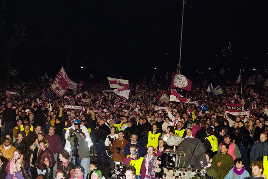 WB95 Huldiging 900