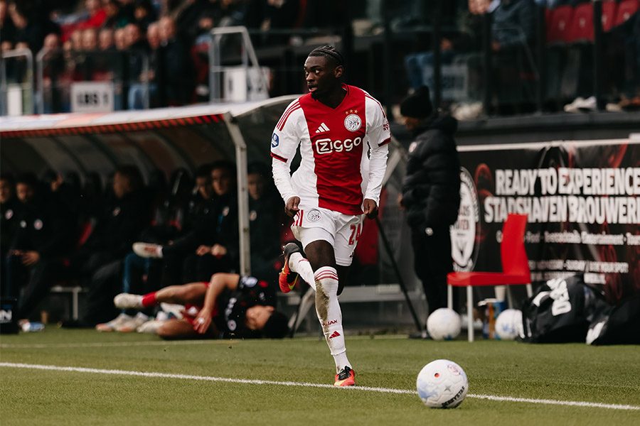 Mokio Aan De Bal