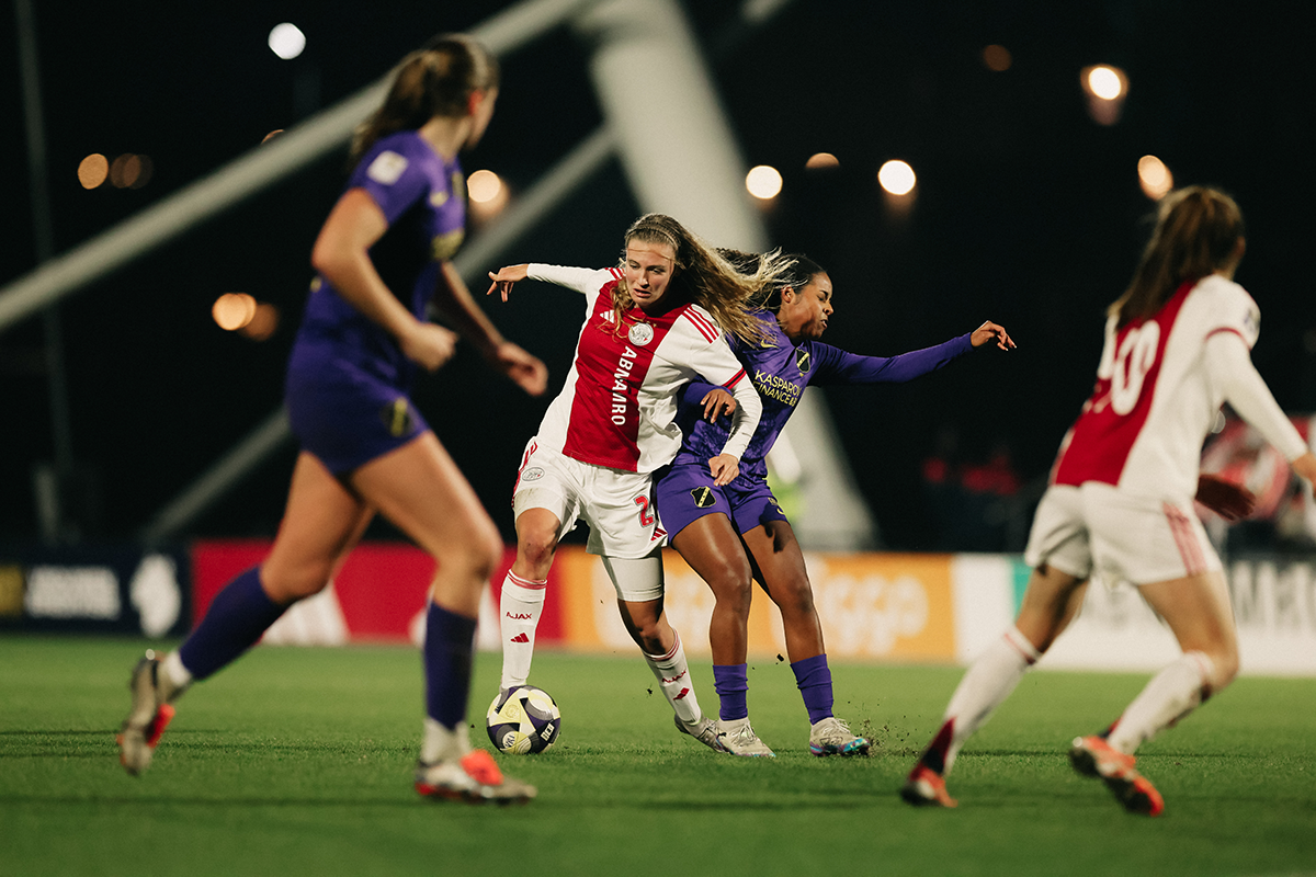 AJAXNAC 12