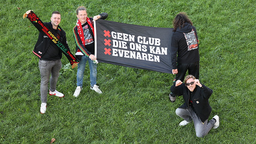 Supporters880 5