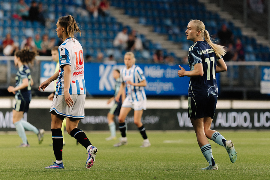 Vanegmondajaxvrouwen