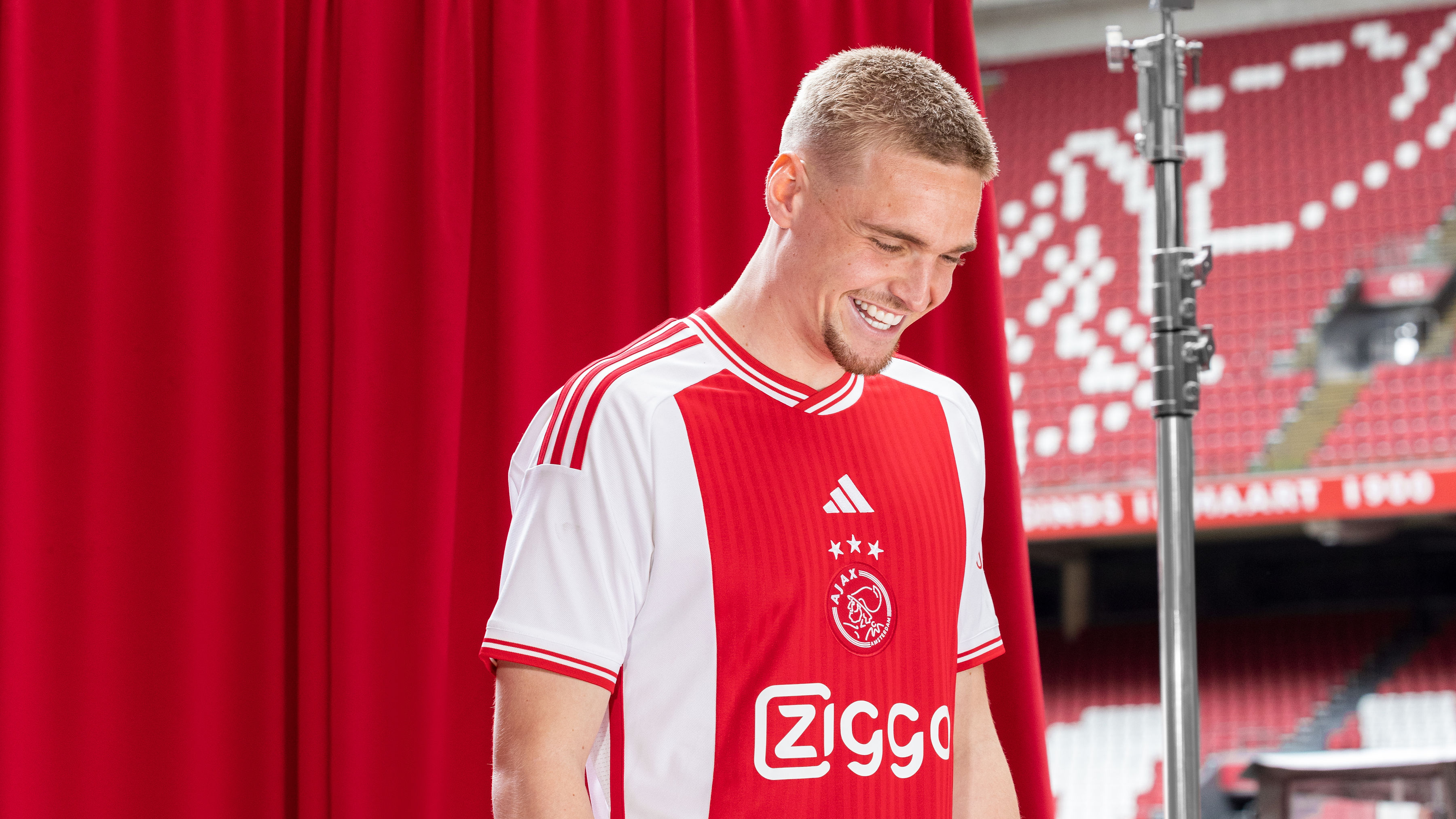 Ajax Home Social 16X9 (10)