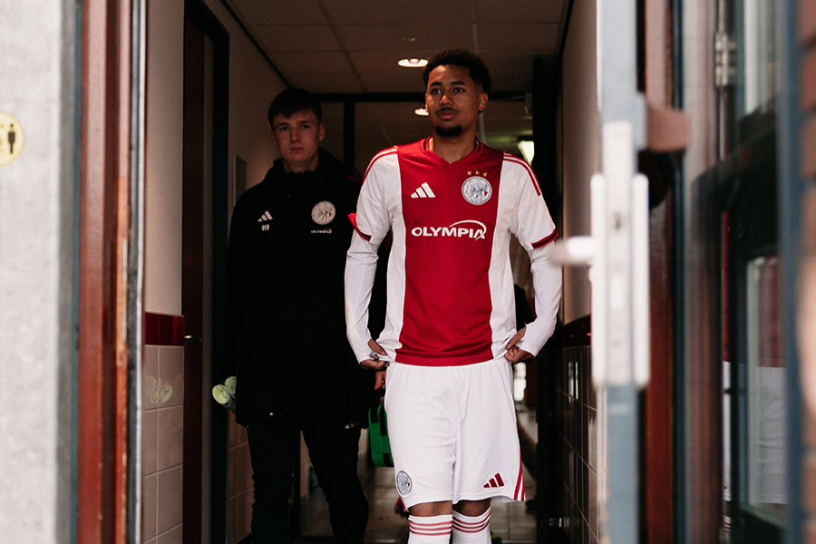 Ajax O19 13