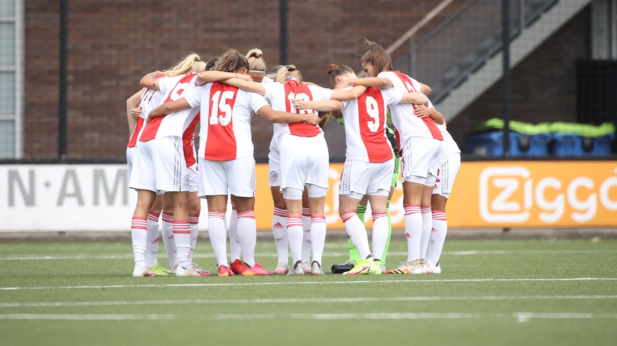 Ajaxvrouwen (1)