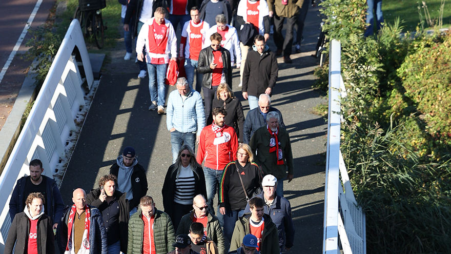 Supporters880 3