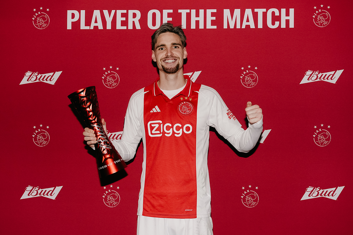 Taylor POTM