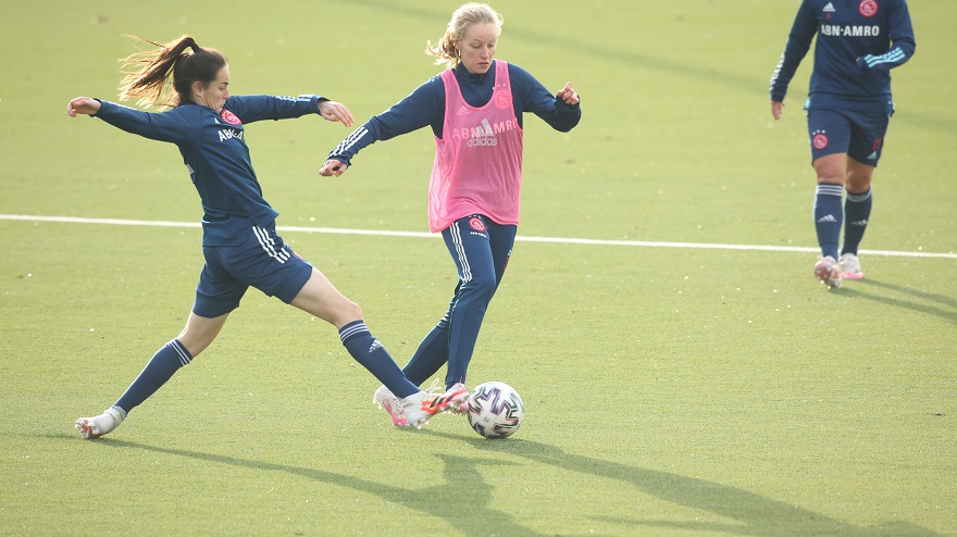 Trainingvrouwen14128