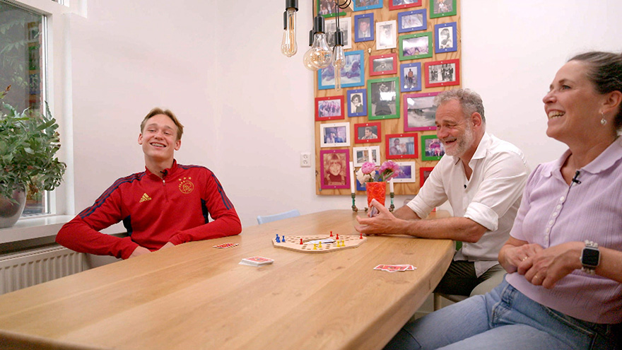 Gastgezin trots op Ajacieden: 'Je bent blij als ze weer binnenkomen'