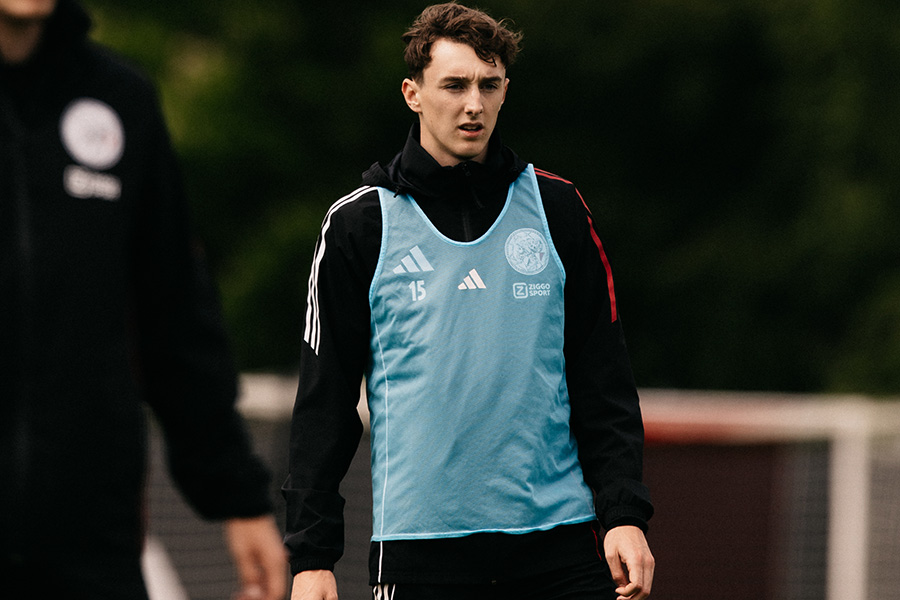 Training Ajax 900 4
